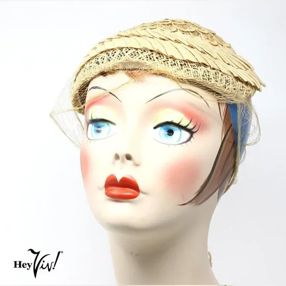 Vintage 50s Cocktail Hat Ivory Intricate Lace Design Rhinestones Veil - Hey Viv - Picture 2 of 6